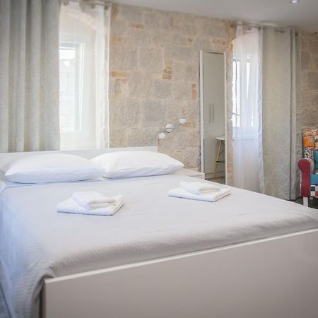 Elegant Residence Rooms & Apartments Сплит Экстерьер фото