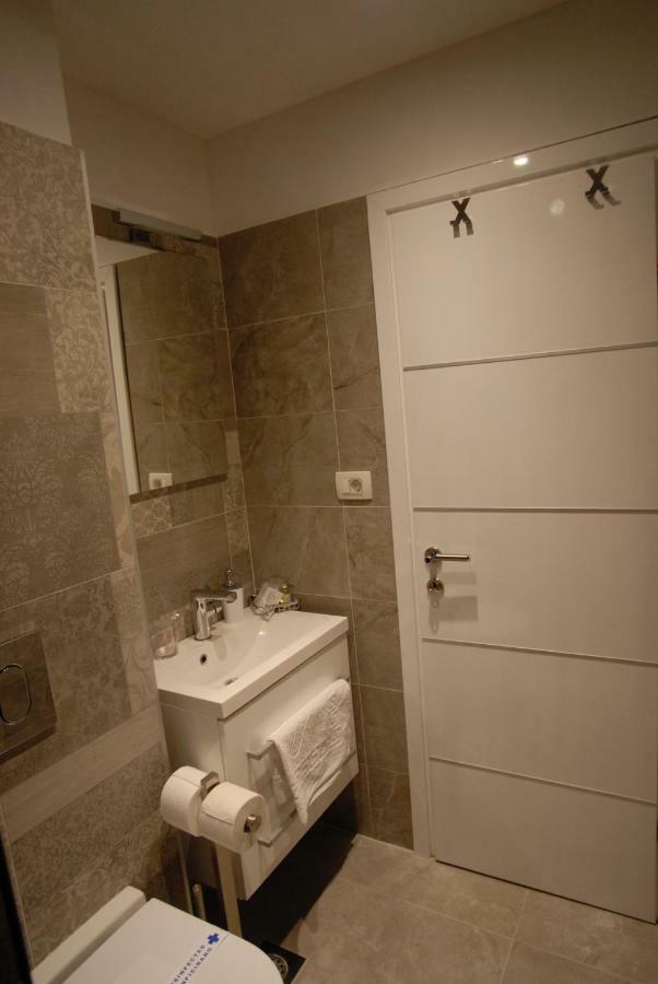 Elegant Residence Rooms & Apartments Сплит Экстерьер фото