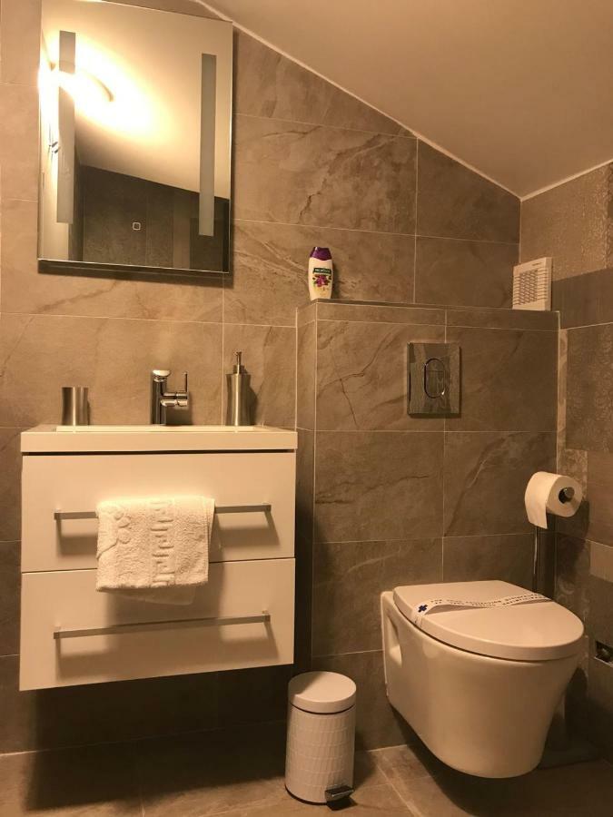 Elegant Residence Rooms & Apartments Сплит Экстерьер фото